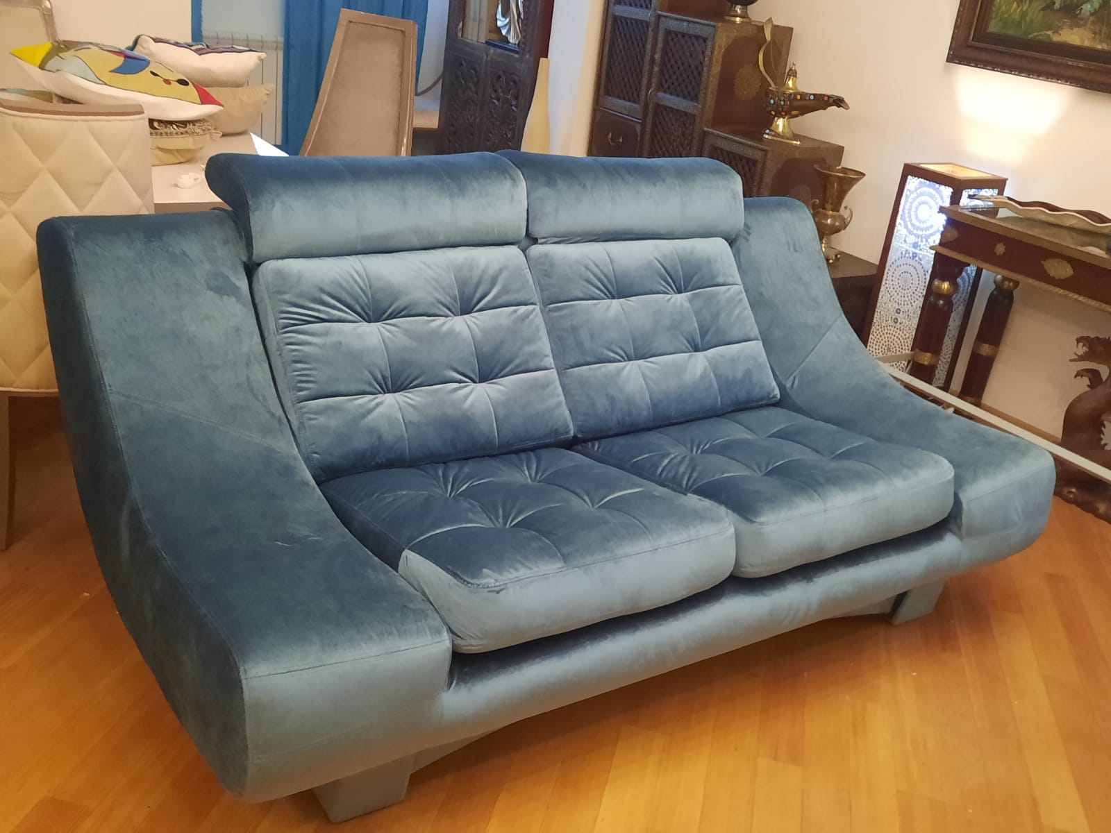 Обивка дивана на дому. Хамовники